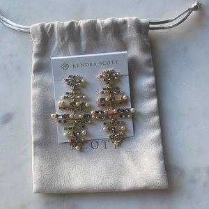 Kendra Scott Madelyn Statement Gold/Neutral Earrings